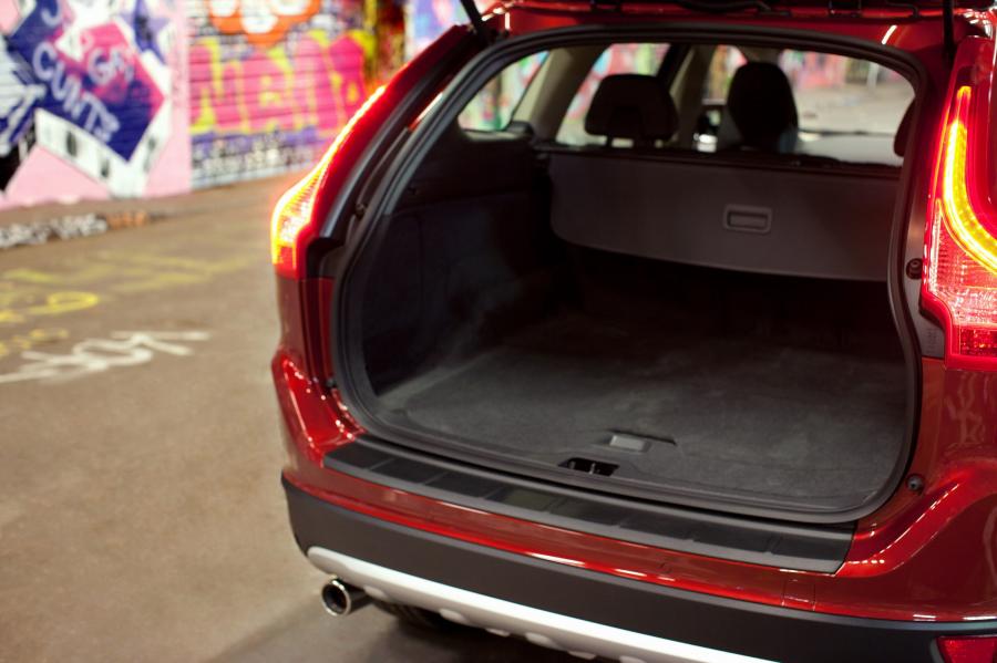  Volvo XC60 2008 года  (фото 112 из 210)